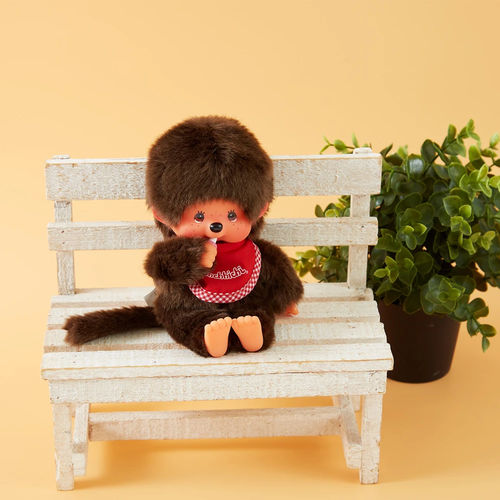 Monchhichi - Peluche Garçon bavoir rouge – Image 8