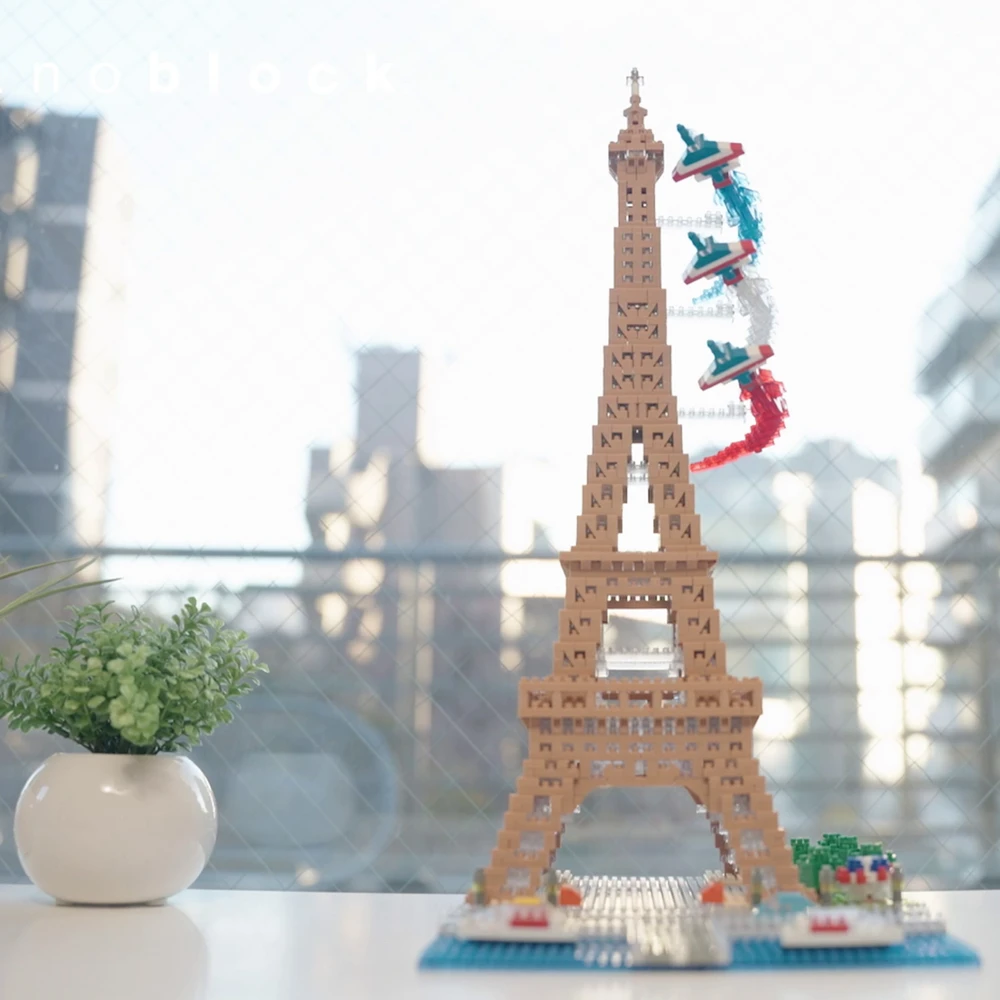 Nanoblock - Tour Eiffel Deluxe - Mini-Figurine en Briques 2500 pcs – Image 2